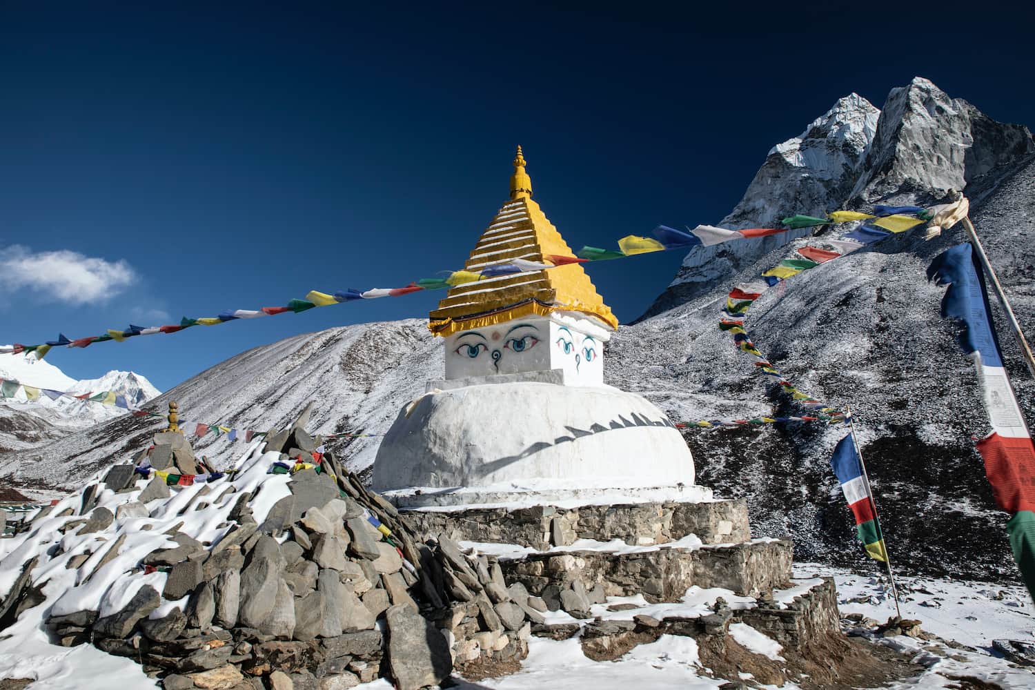 stupa at dingboche